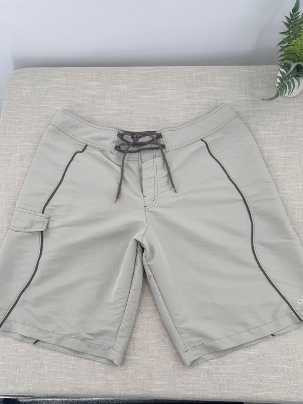 Columbia Mens Board Shorts Omni-Shield Sz 40 Gray